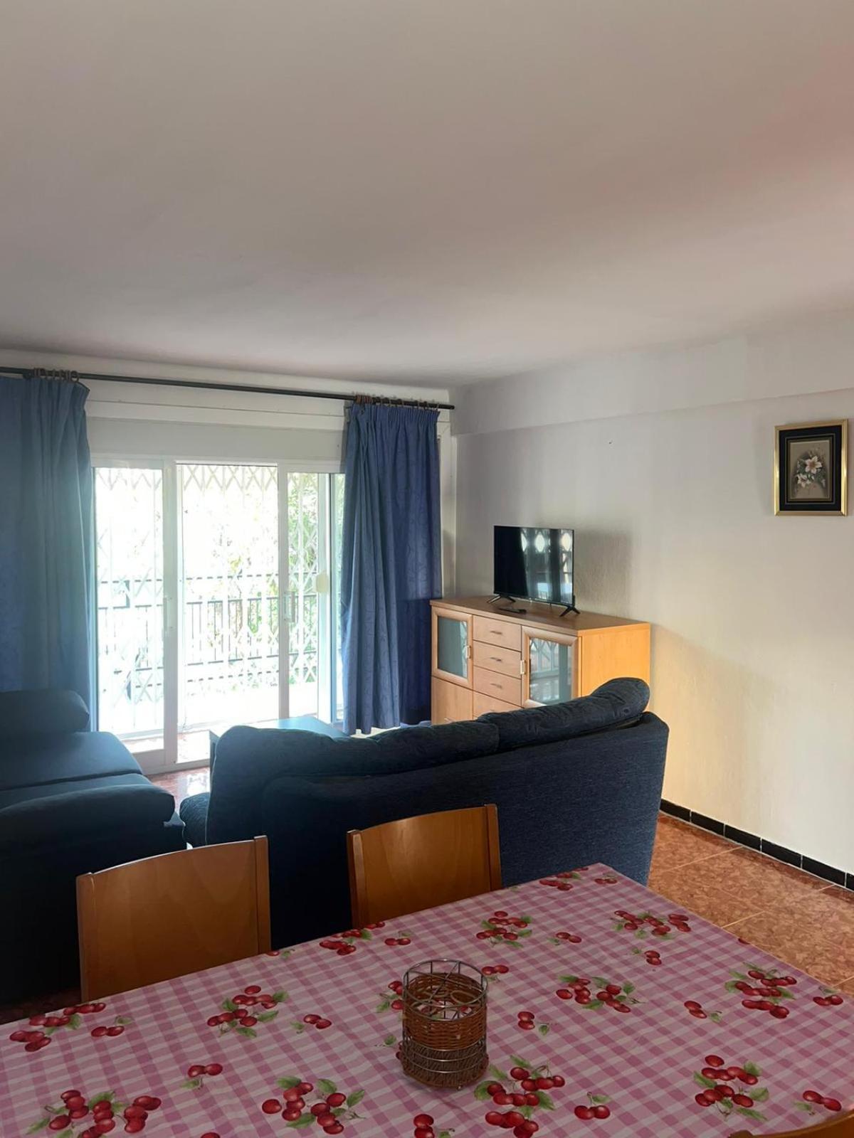 Costa Daurada Apartaments - Pompeyo Камбрильс Экстерьер фото